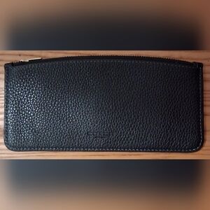 NWOT Coach Black Pebble Leather Casual Everyday Unisex Zip Card Holder Wallet